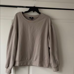Heather Grey crewneck sweatshirt NWT